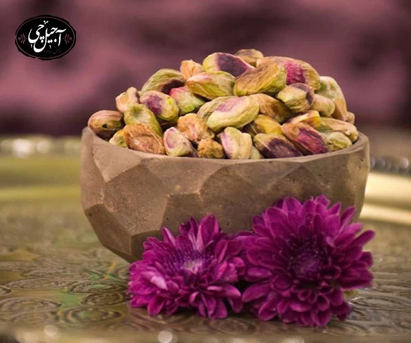 پسته احمد آقایی طعم دار