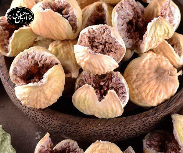 ارسال انجیر خشک به شهرستانها توسط آجیل چی